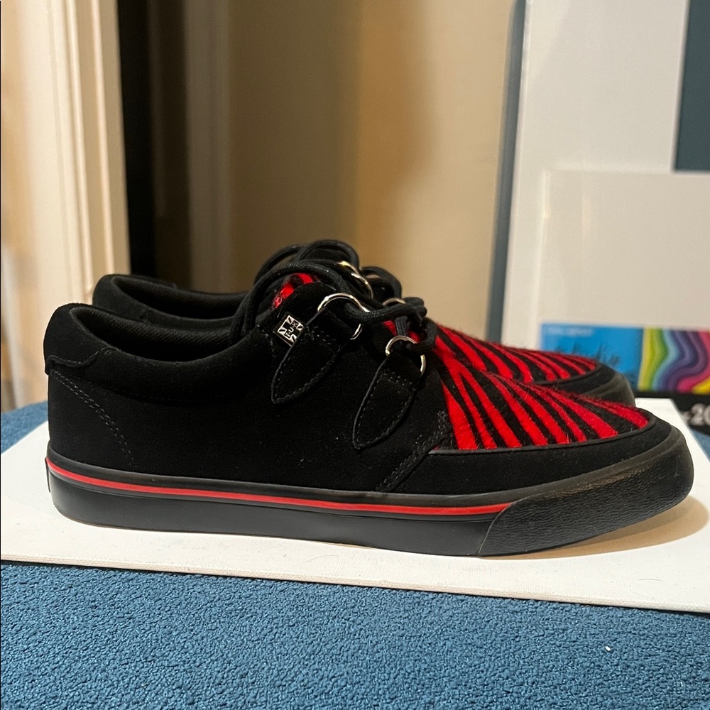 Black and red zebra TUK  suede creepers